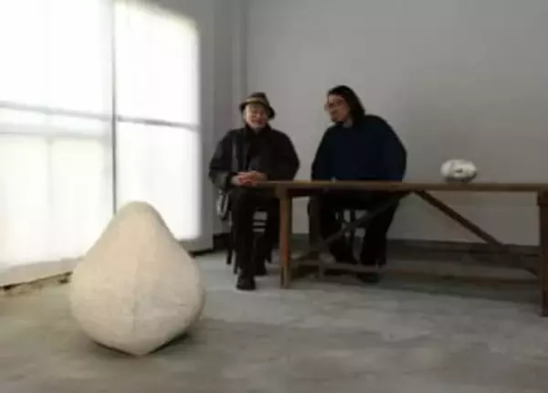 岡山「ガレリアホモ」オープン　彫刻家2人展「新生」