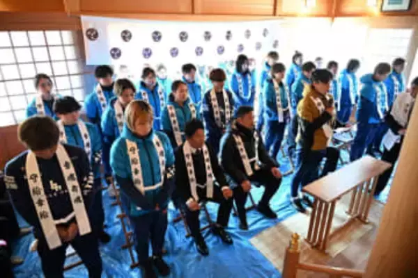 湯郷ベル 今季優勝誓う　美作・湯神社 選手ら躍進祈願
