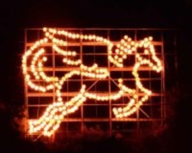 駆け上がる天馬　和気・由加神社 「浮干支」お目見え