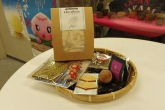 岡山の魅力、雑貨で発信　県大阪事務所が特産品の「ガチャガチャ」設置