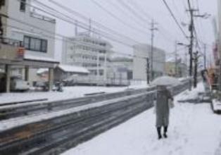 岡山県内冷え込み続く　北部で雪 マラソン中止も