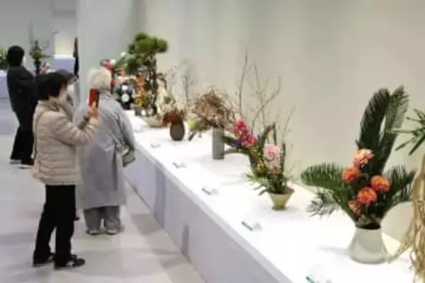 春の花々 優美な世界　天満屋岡山店 県華道展会期中盤