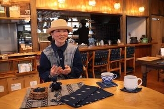 伝統の備後絣、カフェで魅力発信　福山の西東さん 手作り品で彩る