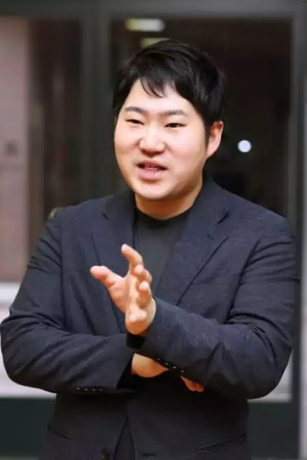 米田さん 欧州で新たな挑戦開始へ　プラハ移住 世界的な指揮者目指す