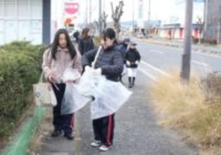 吉備路マラソン控えクリーン作戦　総社、高校生やスポ少団員ら