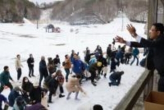 神事で降雪、安全を祈願　鏡野・恩原高原スキー場開き