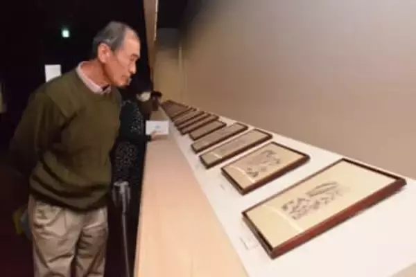 北斎の世界 美術ファンら堪能　備前市美術館 会期8日まで