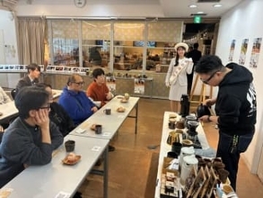 備前焼で味わいまろやかに　東京でコーヒー飲み比べ