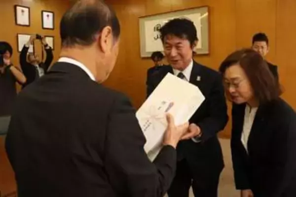 岡山市に招待券5000枚寄贈　 木下サーカスと山陽新聞社　