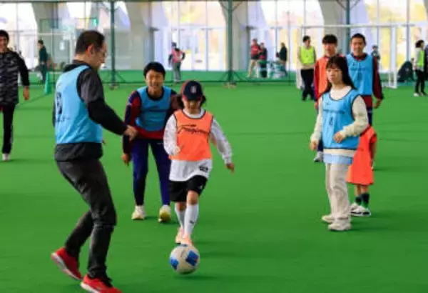 家族連れらデフサッカーを体験 ファジアーノ 岡山でイベント