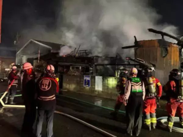 岡山市北区青江で民家全焼　消火活動中に男性1人けが