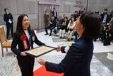 「吉田選手に市民栄誉賞授与式　倉敷市 五輪フィギュア団体銀たたえる」の画像1