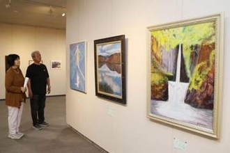 県北美術展 アルネ・津山で開幕　作州地域の秀作158点 芸術ファン堪能