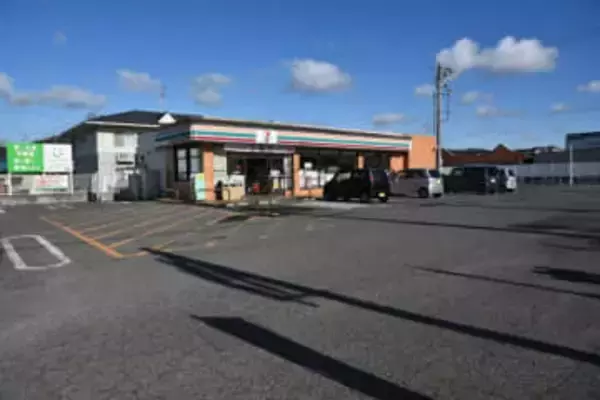 車奪われ、男性けが　福山のコンビニ駐車場 強盗致傷事件で捜査