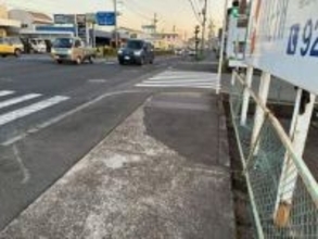 小学生4人事故巻き添え　福山の県道交差点、はねられ軽傷