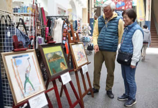 市民の絵194点 商店街に展示　倉敷 大原美術館の名画モチーフ