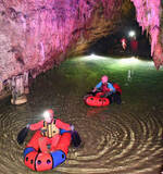 「ケイビング楽しんで 新見・満奇洞の未公開エリア　来年2月末まで 地底湖横断も」の画像1