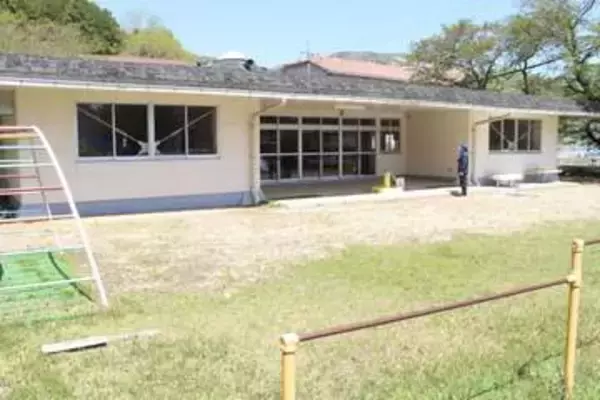 総社市教委 旧維新幼園舎と旧小プール　活性化事業者、20日から募集