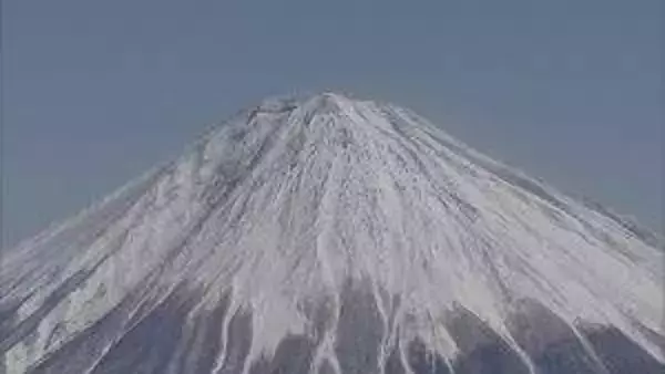 富士山下山中のベトナム人男性「道が分からなくなった」と救助要請　ほかの登山者と合流し無事下山　静岡県警「登山道は冬季閉鎖中です」