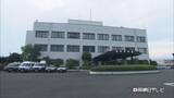 「母親の頭部を椅子で殴りけがさせる　静岡・焼津市のペルー国籍の男を逮捕」の画像1