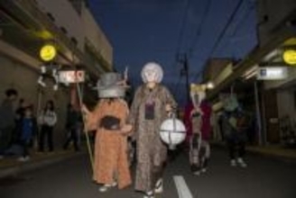 静岡市清水区の商店街を妖怪が練り歩く「妖怪百鬼夜行」　芸術科の高校生が本気で作った妖怪が商店街を闊歩する