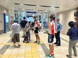 「自転車に乗るときはヘルメットを」　自転車ロードレースチーム「レバンテフジ静岡」の選手らが呼びかけ　静岡市」の画像1