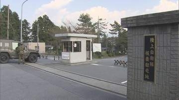 自衛官が後輩の顔にコピー用紙３枚を投げつけ…別の隊員にも暴行　停職２日の懲戒処分　静岡・御殿場市の陸上自衛隊板妻駐屯地