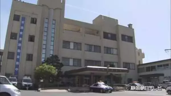 クラクションを鳴らされたことに腹を立てすれ違った車に空き缶を投げたとして飲食店店員の男を暴行容疑で逮捕　浜松市中央区