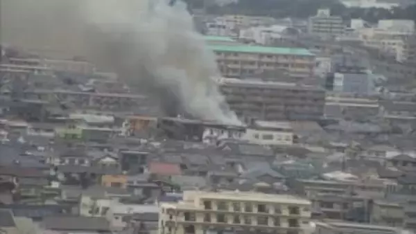 【速報】浜松市のアパートで火災　けが人がいる模様