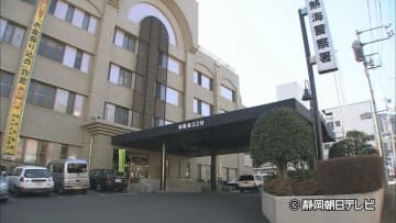エアコンの室外機を盗んだ疑いと３カ所の一時停止を無視した道交法違反の疑いで自称・飲食店従業員の男を逮捕　静岡・熱海市