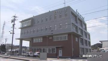 ＪＲ東海道線に稲刈り機が侵入し線路内で立ち往生　列車が一時運転見合わせ　田んぼから農道に上がろうとして操作を誤ったか　静岡・湖西市