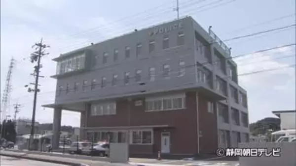 ＪＲ東海道線に稲刈り機が侵入し線路内で立ち往生　列車が一時運転見合わせ　田んぼから農道に上がろうとして操作を誤ったか　静岡・湖西市