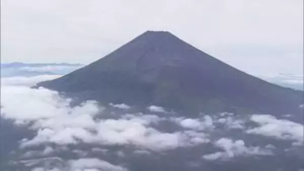 熱中症の疑いも…富士山下山中の男性が転倒　動けなくなり同行者が110番通報　静岡・御殿場署
