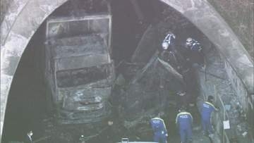 【新名神６人死亡事故初公判】料理動画のスクショに夢中で追突　検察「SNSショート動画視聴しながら運転が習慣化」　被告の女は起訴内容認める