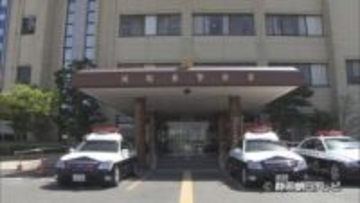 逃走を防ごうとする警察官を車で引きずったか　51歳の男を殺人未遂などの容疑で逮捕　浜松東署