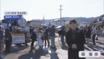 Ｘマスに間に合った…1カ月半ぶりトーマス号が復帰　サンタの帽子かぶり発車オーライ　静岡・島田市　大井川鉄道