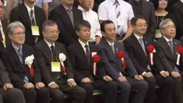 浜松医科大学との連携に注目　静岡大学情報学部の創立３０周年を記念した式典が浜松市で開催　静岡県の鈴木知事らが出席