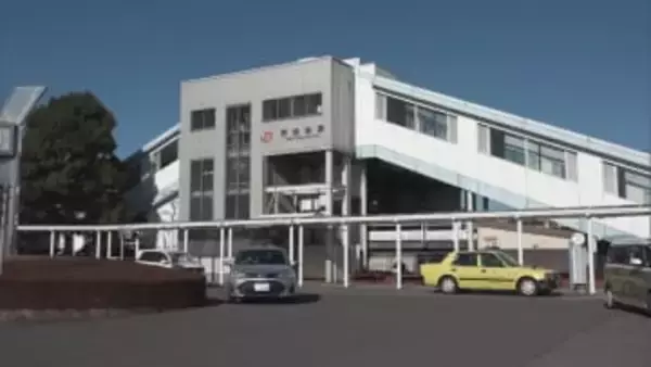 強風でメガネ飛ばされJR東海道線が運転取りやめ　乗客300人が途中下車…後続列車も最大20分の遅れ　静岡・西焼津駅