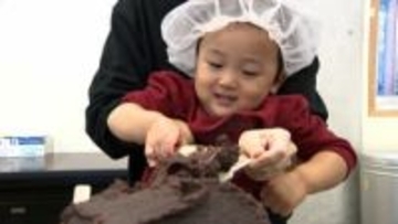 三連休最終日 “あんこ乗せ放題”に大興奮！各地の団子が集結 七五三や祭りで県内行楽地賑わう=静岡