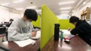 インフルエンザの患者数が3週連続で警報レベルに 感染症の専門家は睡眠時間の確保を推奨...受験シーズンの学習塾では対策を徹底=静岡