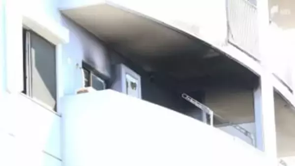 浜松市の県営団地で火事 一室を焼き住人ら4人が軽傷＝静岡県