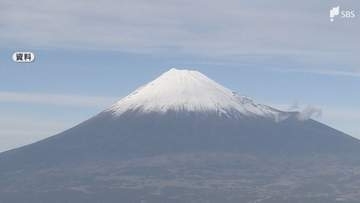「登山届を義務化するが自粛を求めるスタンスは変わらない」閉山期間の富士登山めぐり静岡県が「遭難防止対策パッケージ」まとめる 登山届の提出の義務化、未提出者に対するペナルティも盛り込む