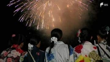 静岡の夏の風物詩「安倍川花火大会」2年ぶりに開催 約50万人が夜空彩る大輪の花火に魅了＝静岡市