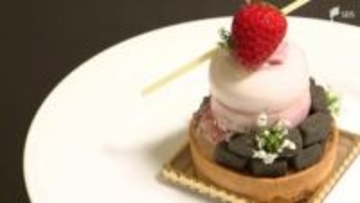 茶畑に石垣イチゴ...新作スイーツコンテストで表現する"静岡の風土" 若手パティシエが創意工夫=静岡