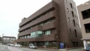 東伊豆町長選告示 現職と新人2人が届け出 三つどもえの選挙戦か 3月15日投開票＝静岡