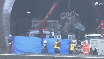 「スマートフォンを見ていた」逮捕の運転手 三重・新名神で追突、袋井の一家5人含む6人死亡事故