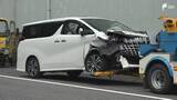 「「正面衝突の事故がありました」中央線をはみ出し対向車と衝突 ワンボックスカー同士の事故で子ども含む4人けが＝静岡・沼津市」の画像1