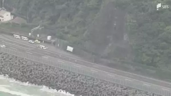 国道1号富士由比バイパス上下線の通行止め解除 のり面コンクリート剥落で約24時間規制（4月29日午後11時5分）