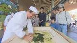 「「本当にいい香り」夏も近づく八十八夜 お茶の魅力伝える「新茶手もみ体験会」＝静岡・浜松市」の画像1
