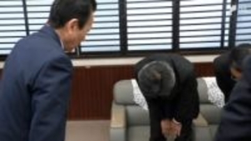 中部電力社長が静岡県知事に謝罪 浜岡原発データ不正発覚後初 知事「積み上げた信頼損なった」＝静岡県庁